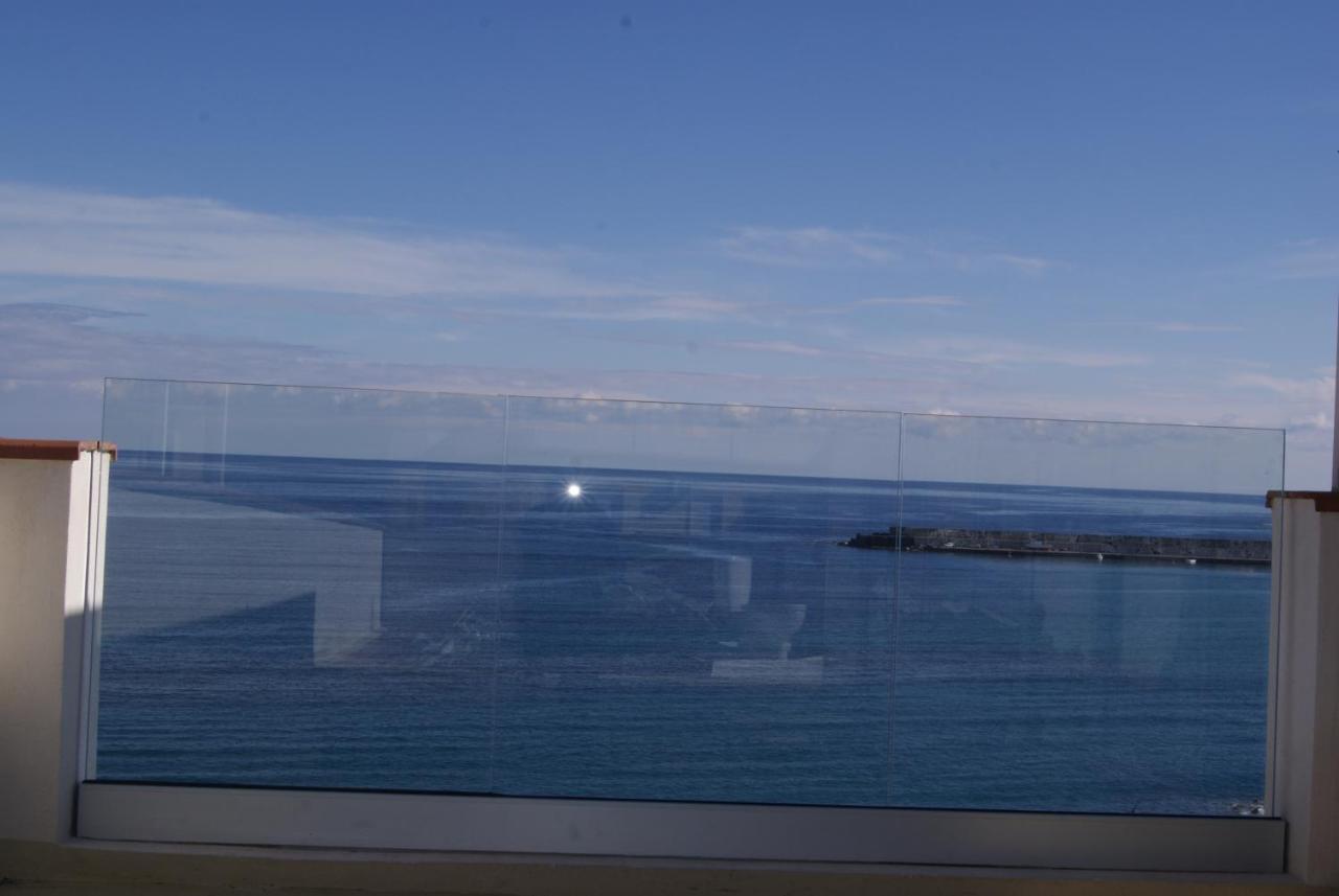 Donna Sicilia 2 Lägenhet Giardini Naxos Exteriör bild