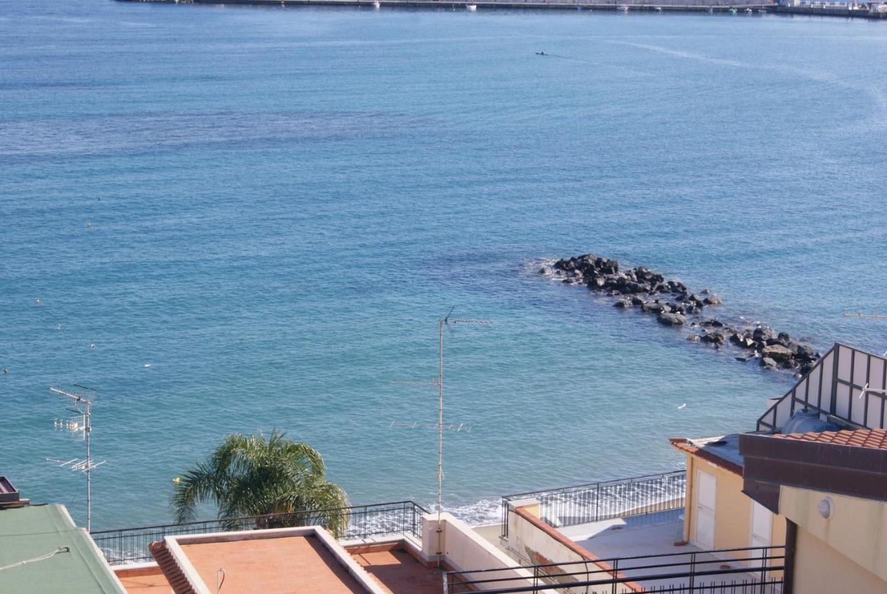 Donna Sicilia 2 Lägenhet Giardini Naxos Exteriör bild