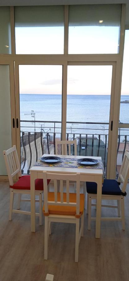 Donna Sicilia 2 Lägenhet Giardini Naxos Exteriör bild